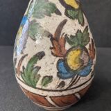 Bottle of Iznik Turkey in siliceous ceramic decoration under lead glaze nineteenth century