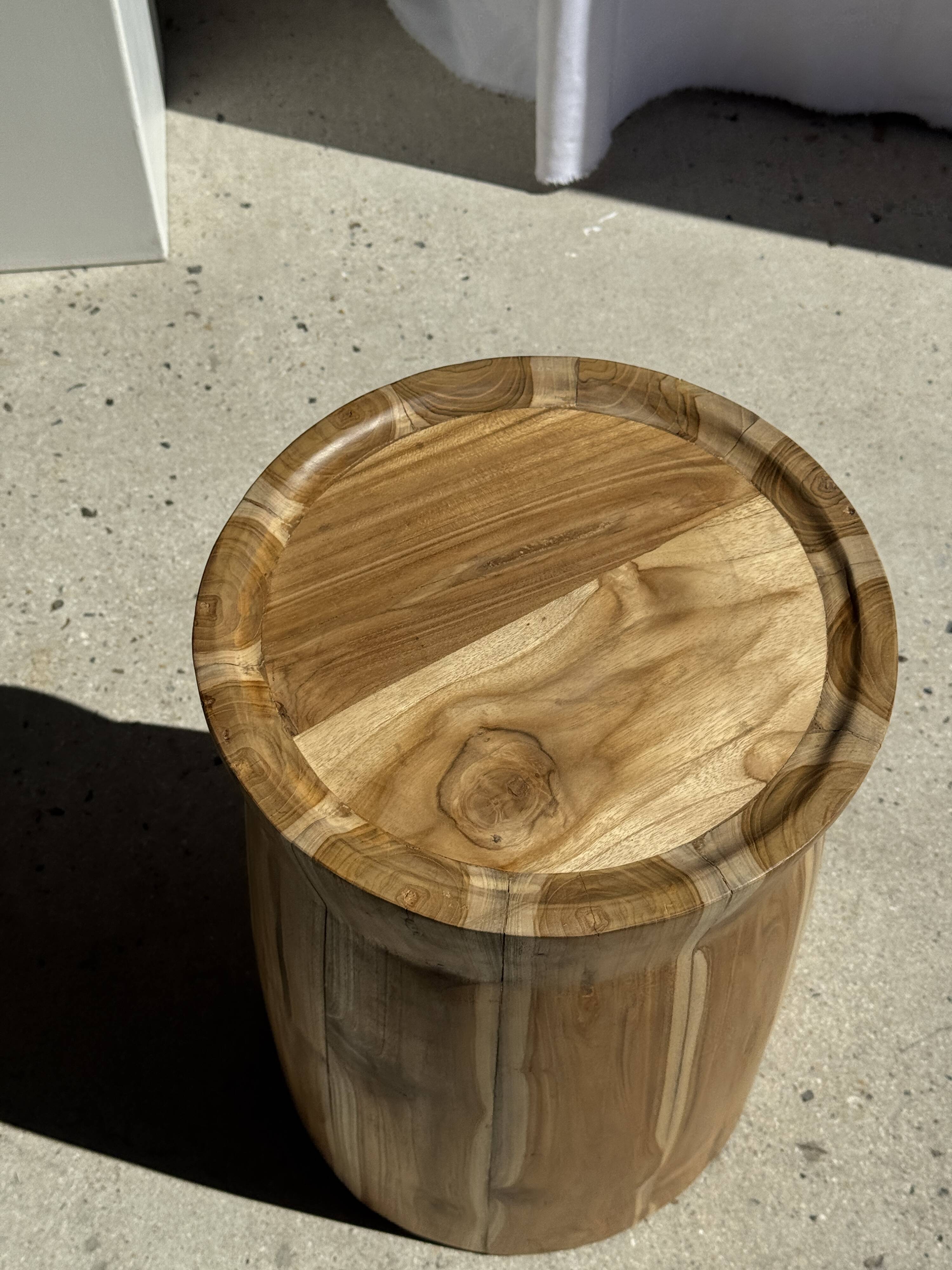 Table d'appoint ou tabouret circulaire en suar H51 D35