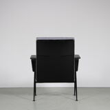 “Repose” Chair by Friso Kramer for Ahrend de Cirkel, Netherlands 1960
