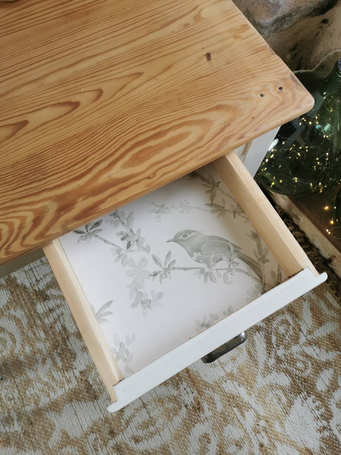 Small table, desk and its patinated chair