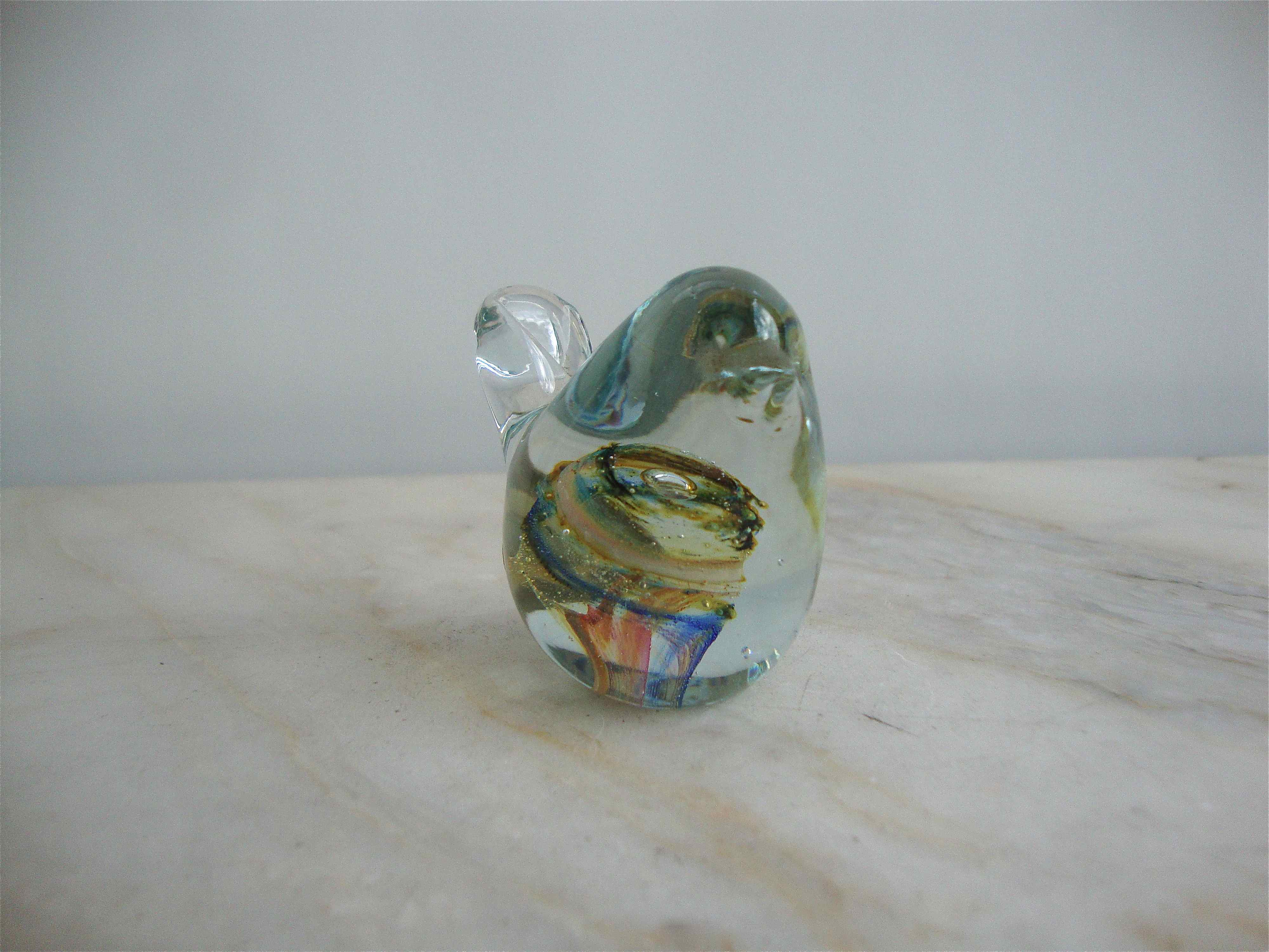 Isle of Wight glass paperweight bird