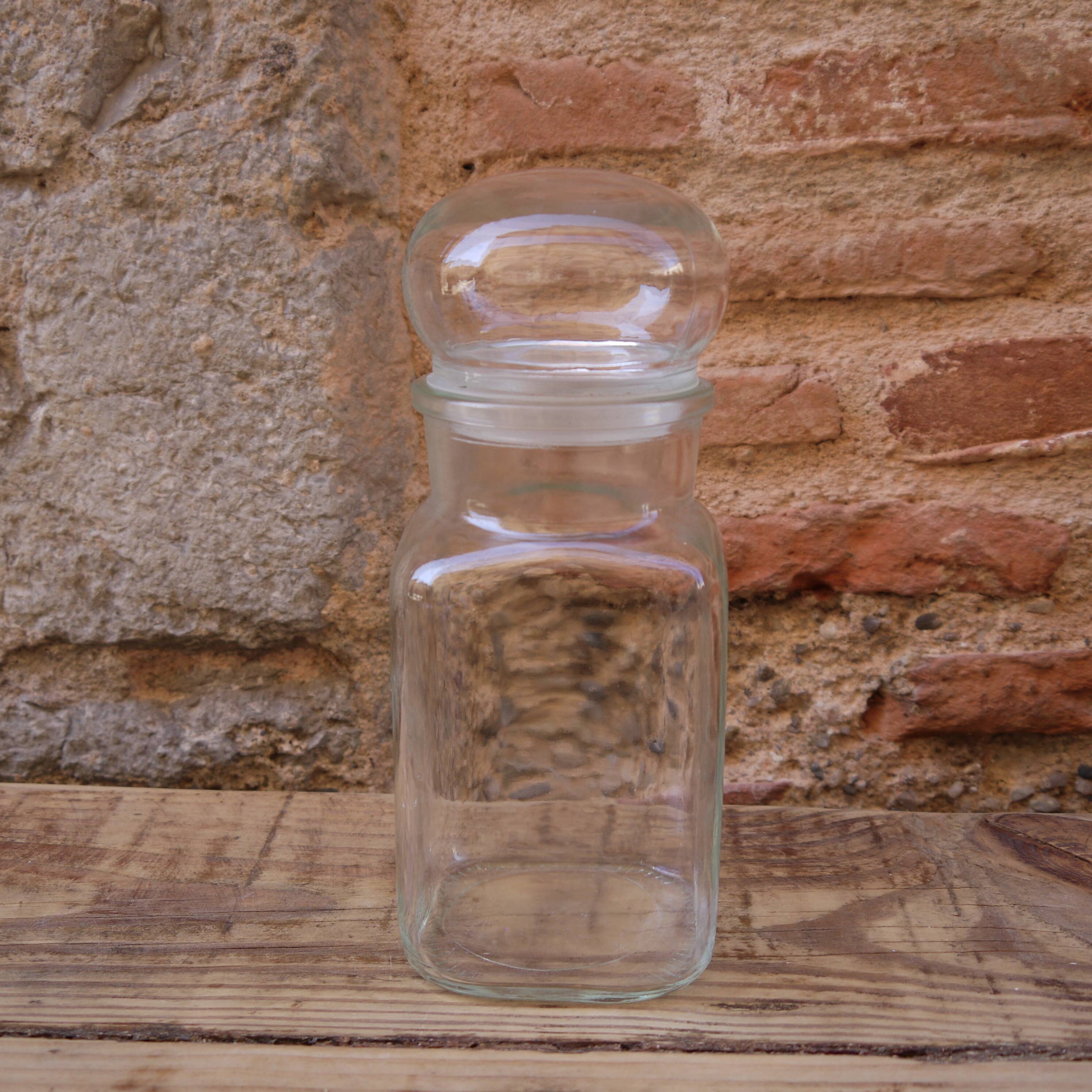 Airtight glass jar