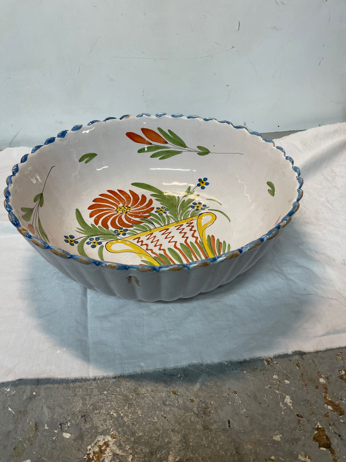 Quimper salad bowl