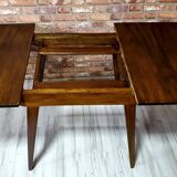 Table extensible conçue par D. Lewandowska, Pologne, années 1960