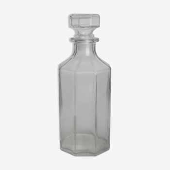 Carafe ou bouteille en verre transparent