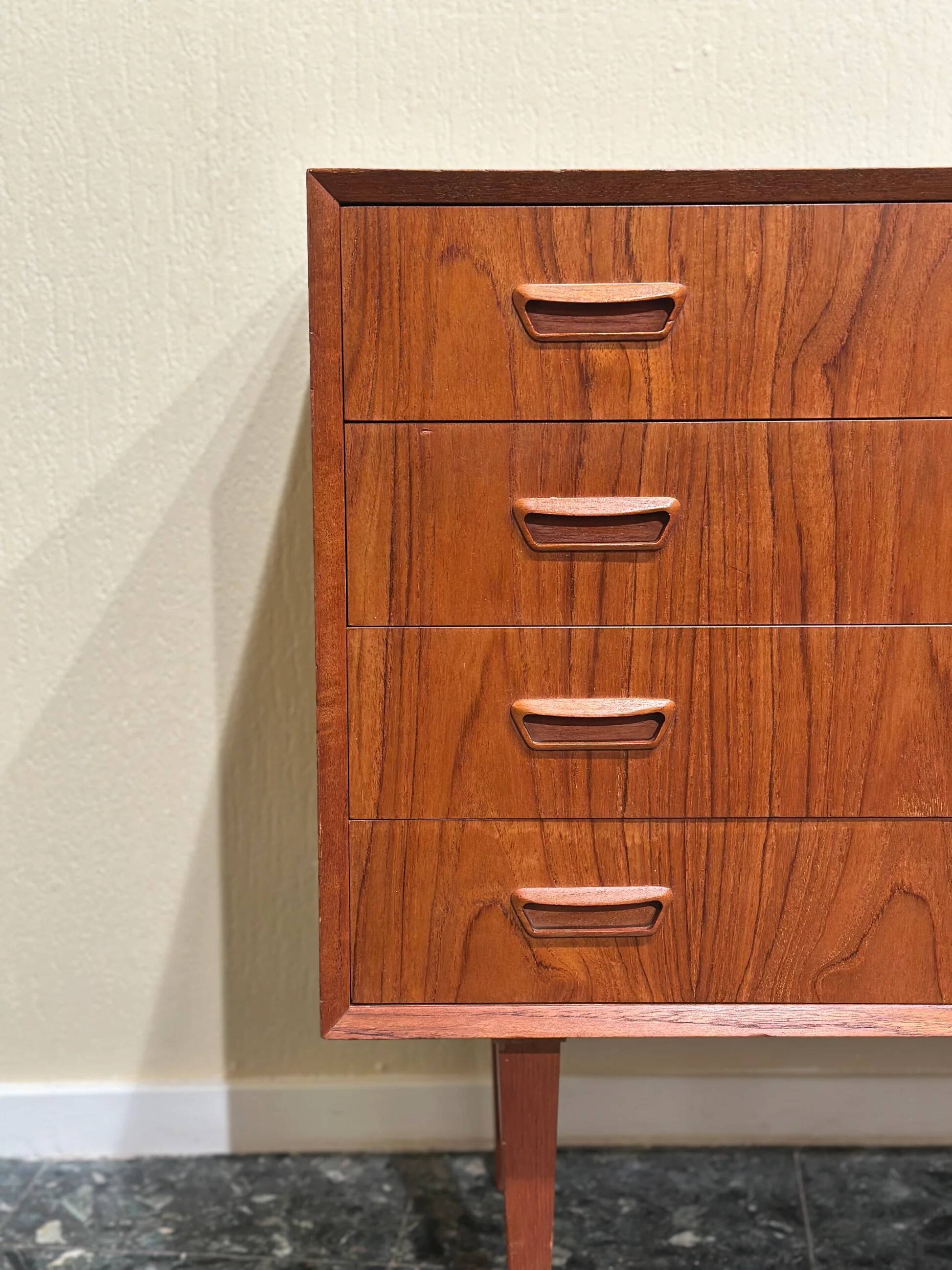 Midcentury teak chest of drawers