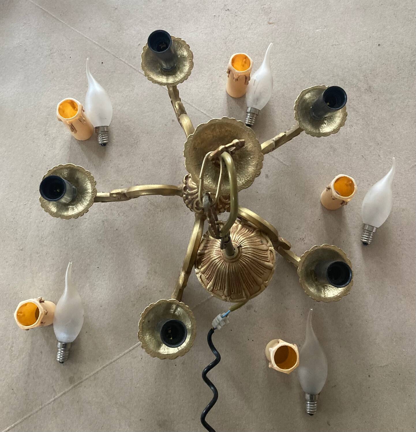 Lustre en bronze doré à 5 bras, époque XXeme