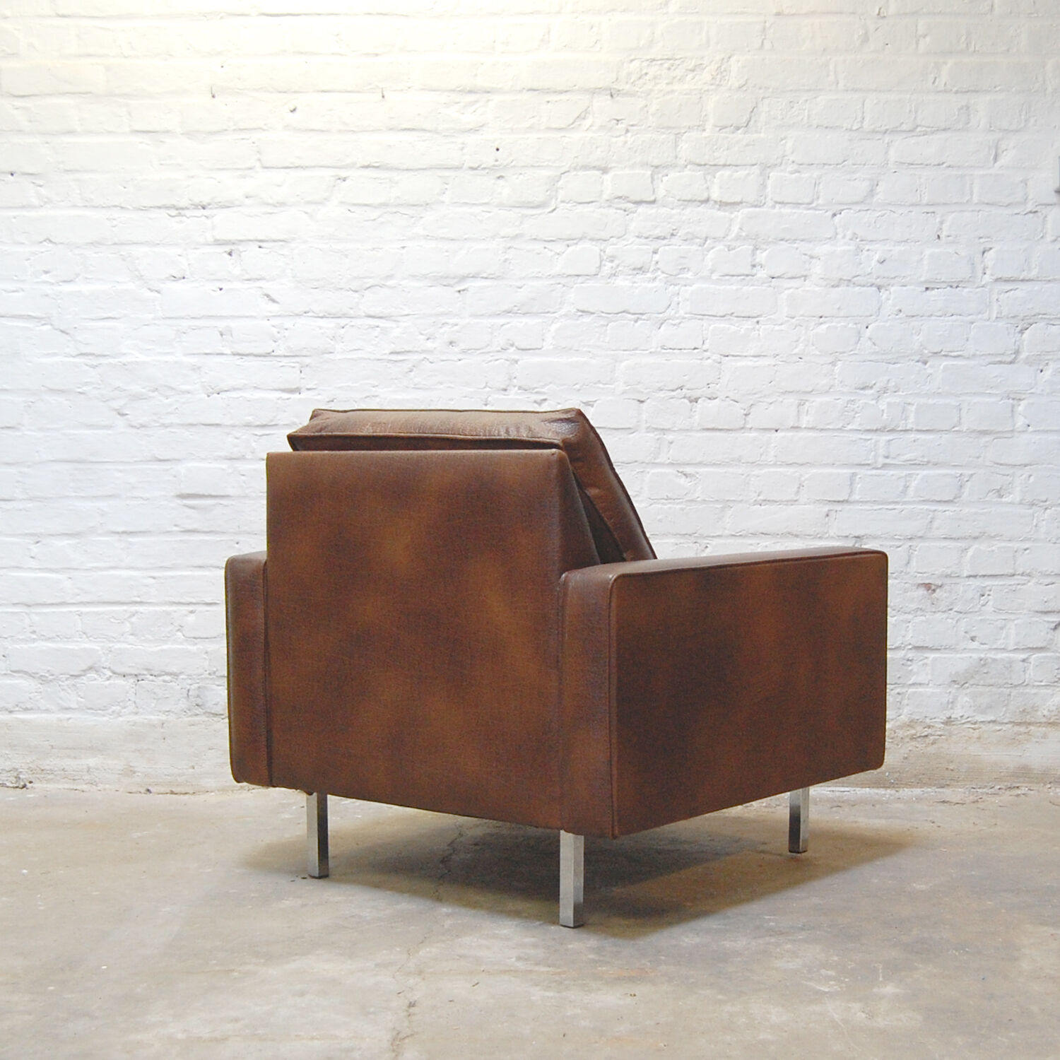 Vintage armchair model "Cleveland" by Pierre Guariche for Meurop