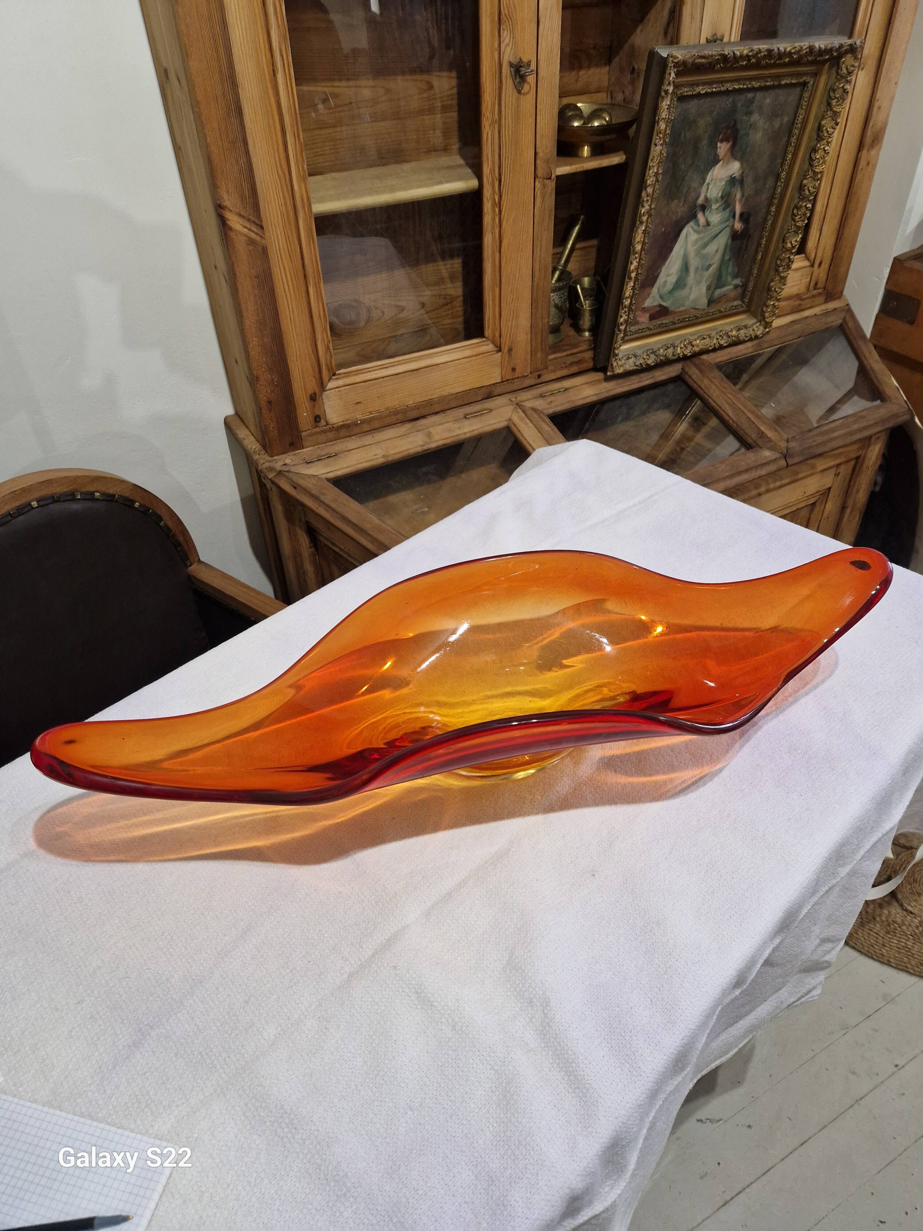 Coupe en verre de Murano orange, années 1950