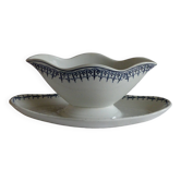 Earthenware gravy boat from Saint Amand.