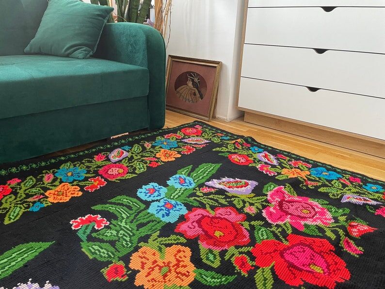 Romanian Bessarabian rug 287x157