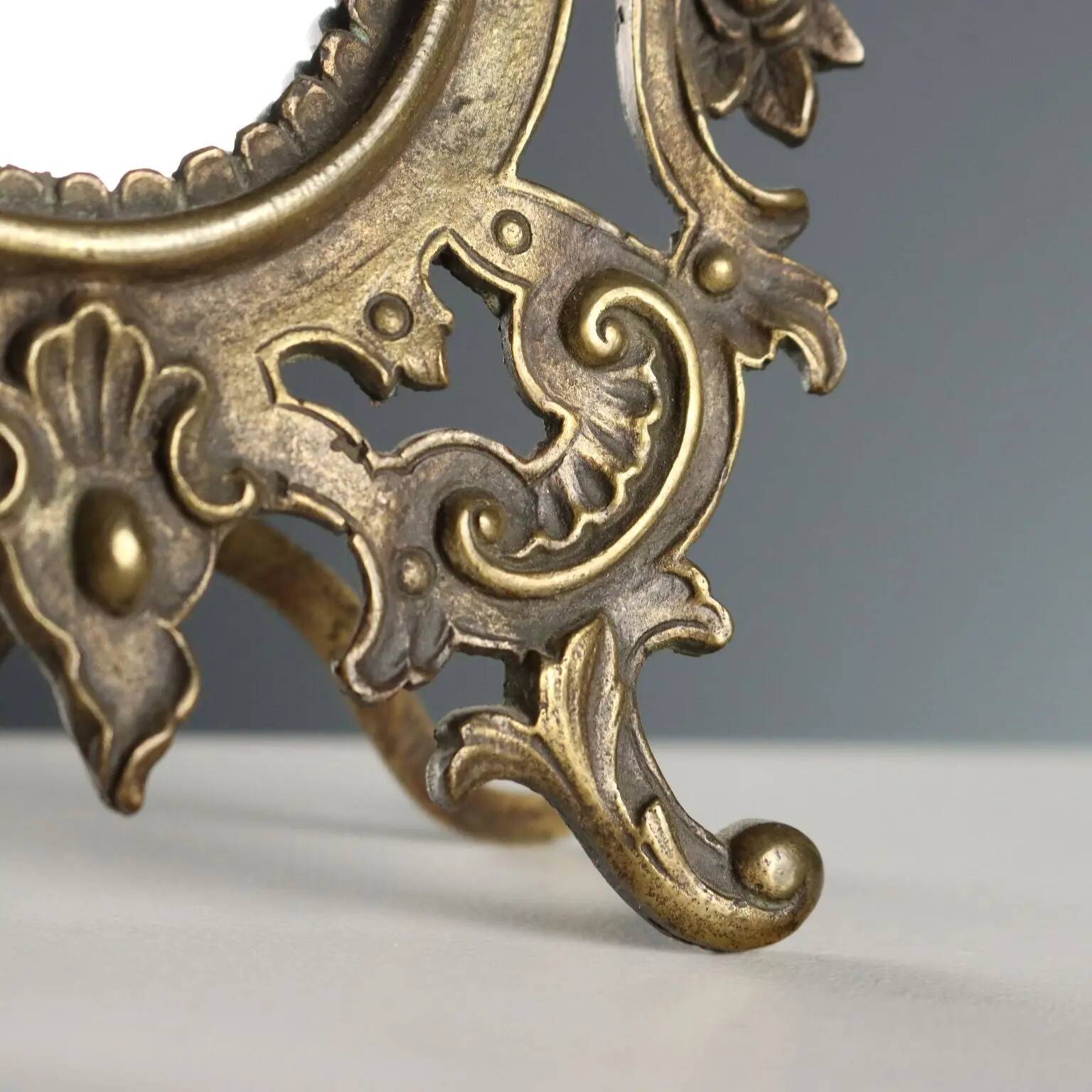 Antique table mirror in bronze, Italy, 19th-20th century
