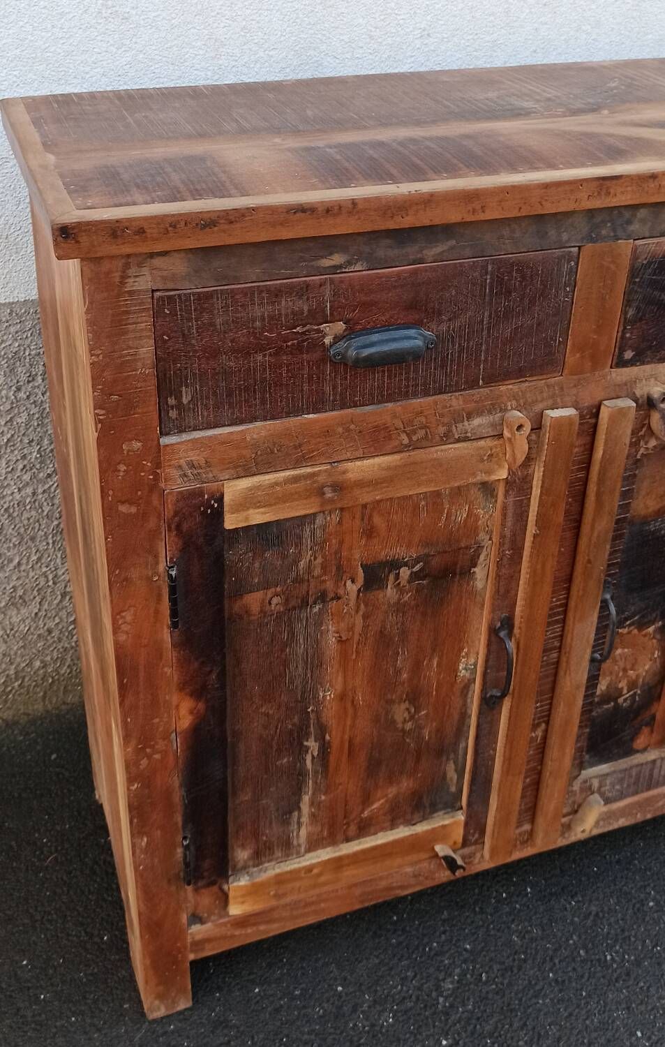 Buffet en bois ancien