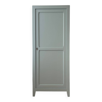 Armoire en bois peint, restaurée