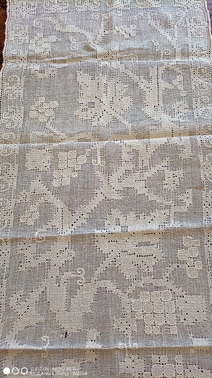 Old lace table runner 38 x 128 cm - decoration vine branch