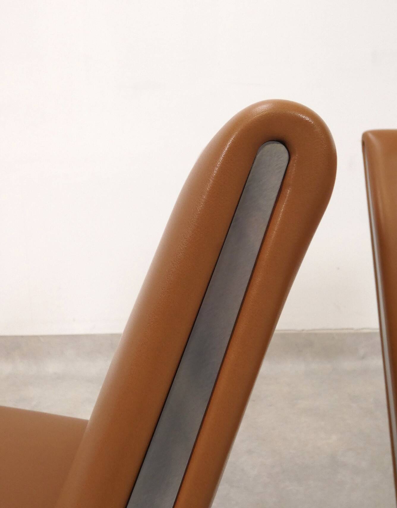 Airport lounge chair CH401 by Hans J. Wegner