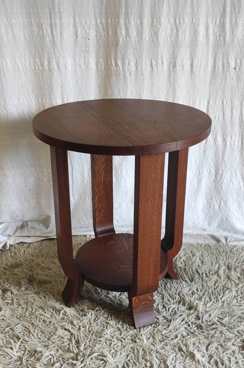 Art Deco pedestal table in solid oak - mid. 20th century