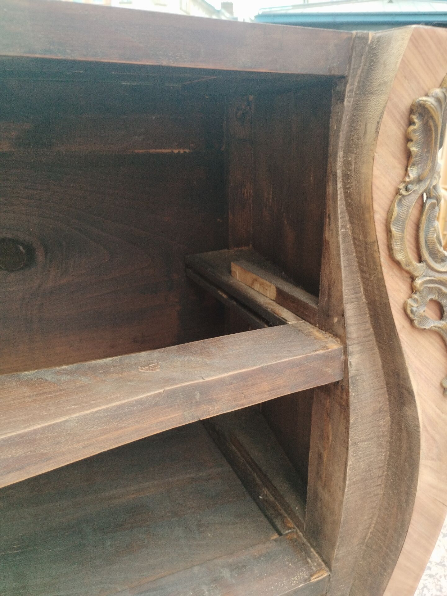 Antique commode in marquetry in the Louis XV style with a marble top.