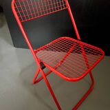 Chaise pliante en métal rouge