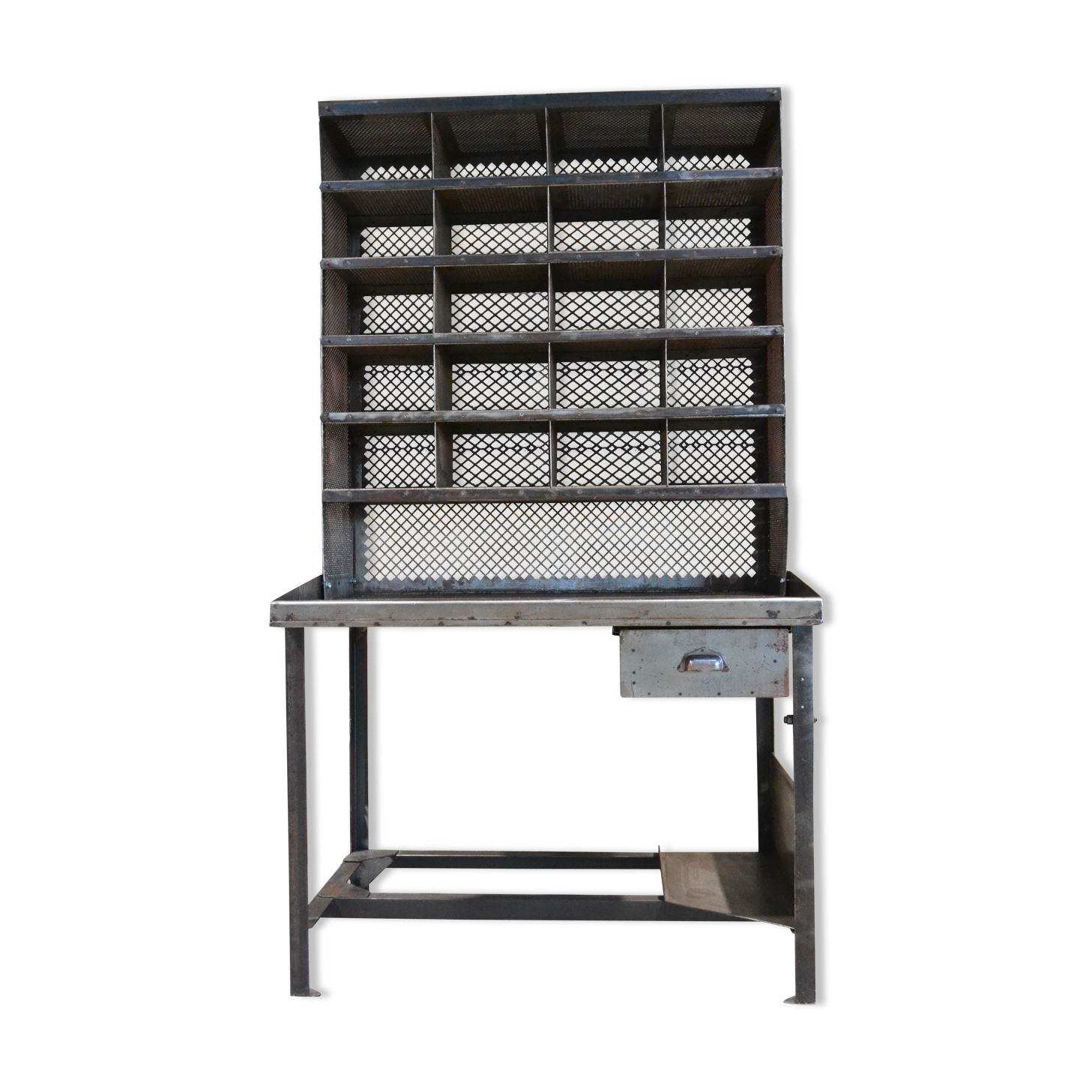 Postal sorting locker 1950