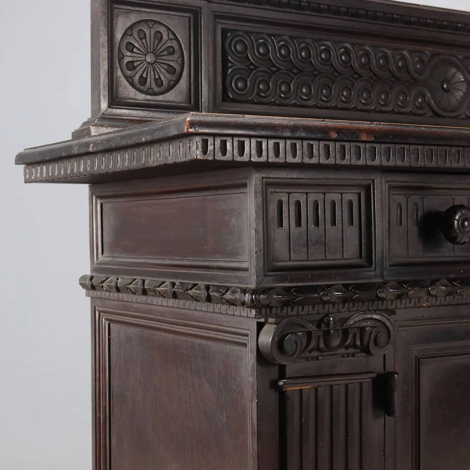 Antique neo-Renaissance walnut buffet, Italy, 19th century
