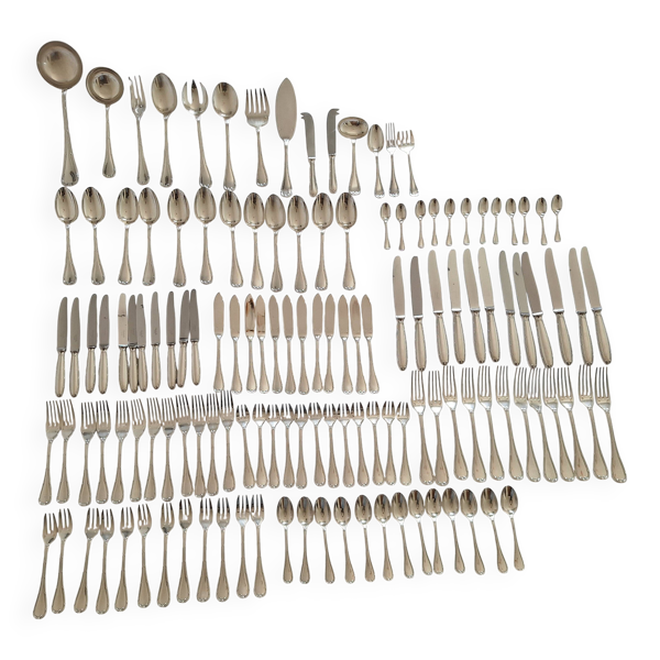 Ménagère Rubans de Christofle - 133 pièces en métal argenté