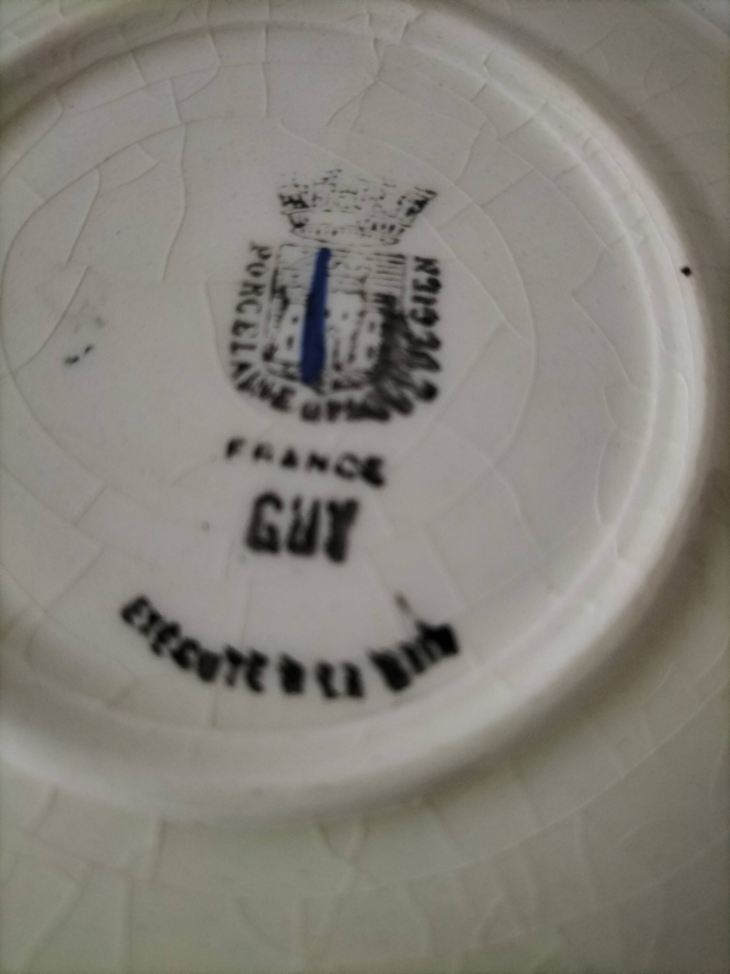 Rare assiette Gien modèle Guy – décor bleu peint à la main - fin 19ème