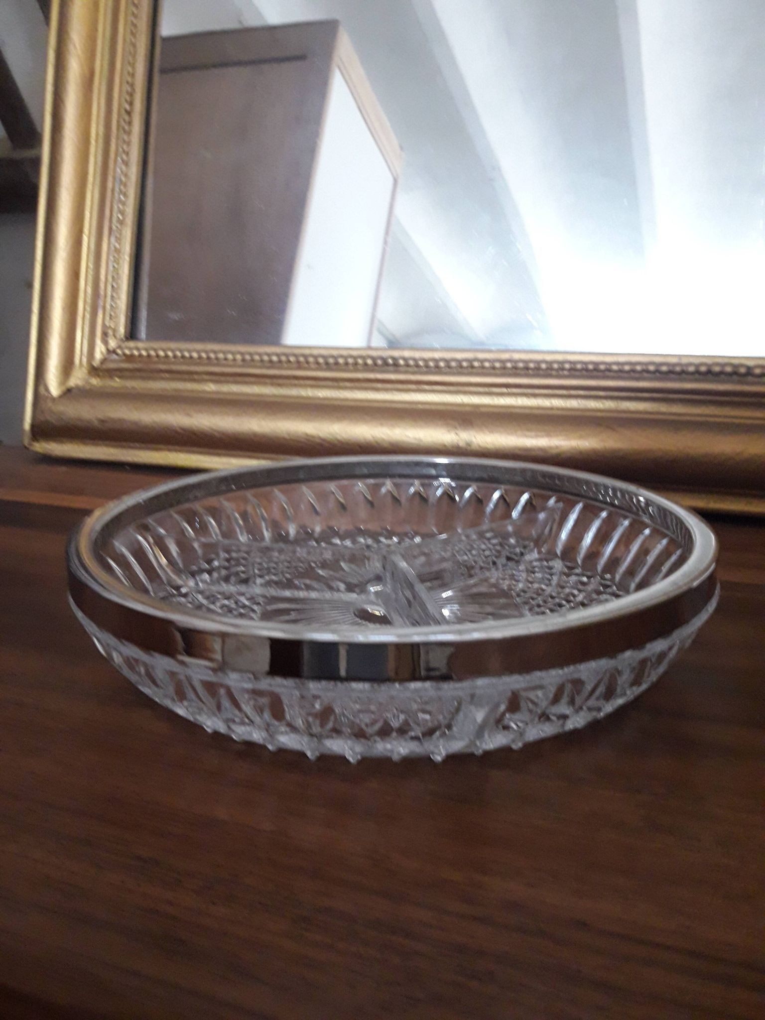 Plat rond à apéritif en verre