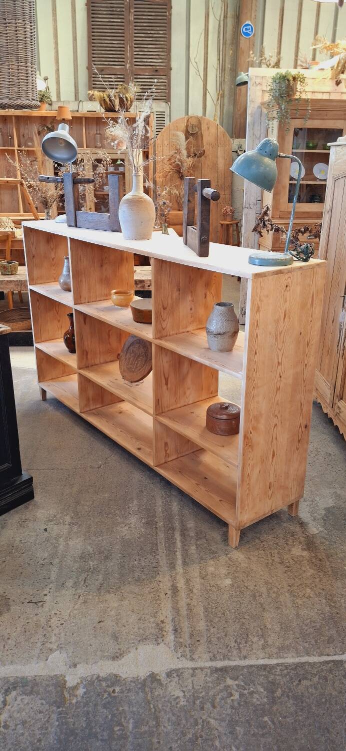 Locker furniture on feet