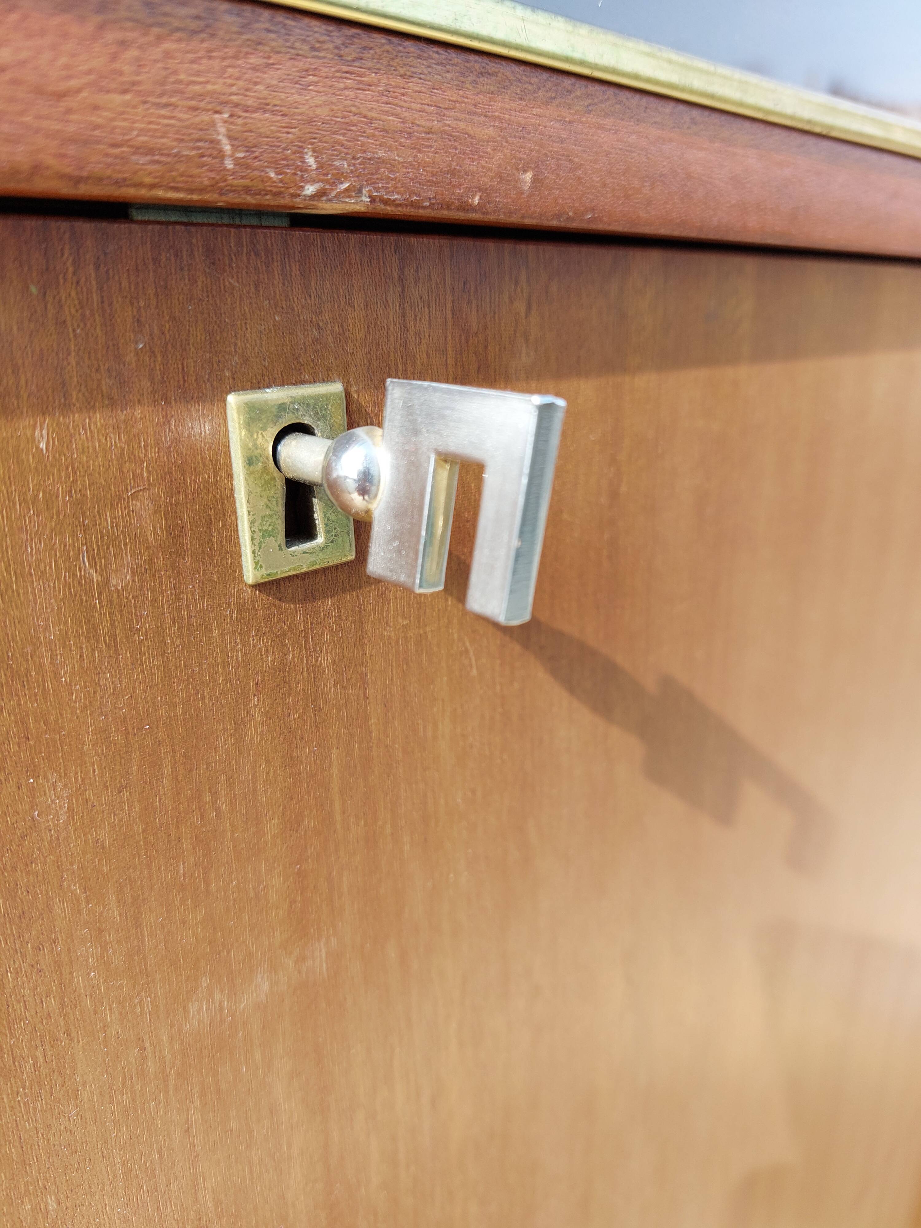 secretary 70s