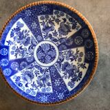 Pair of vintage japanese igezara plates decorated with floral and bird motifs