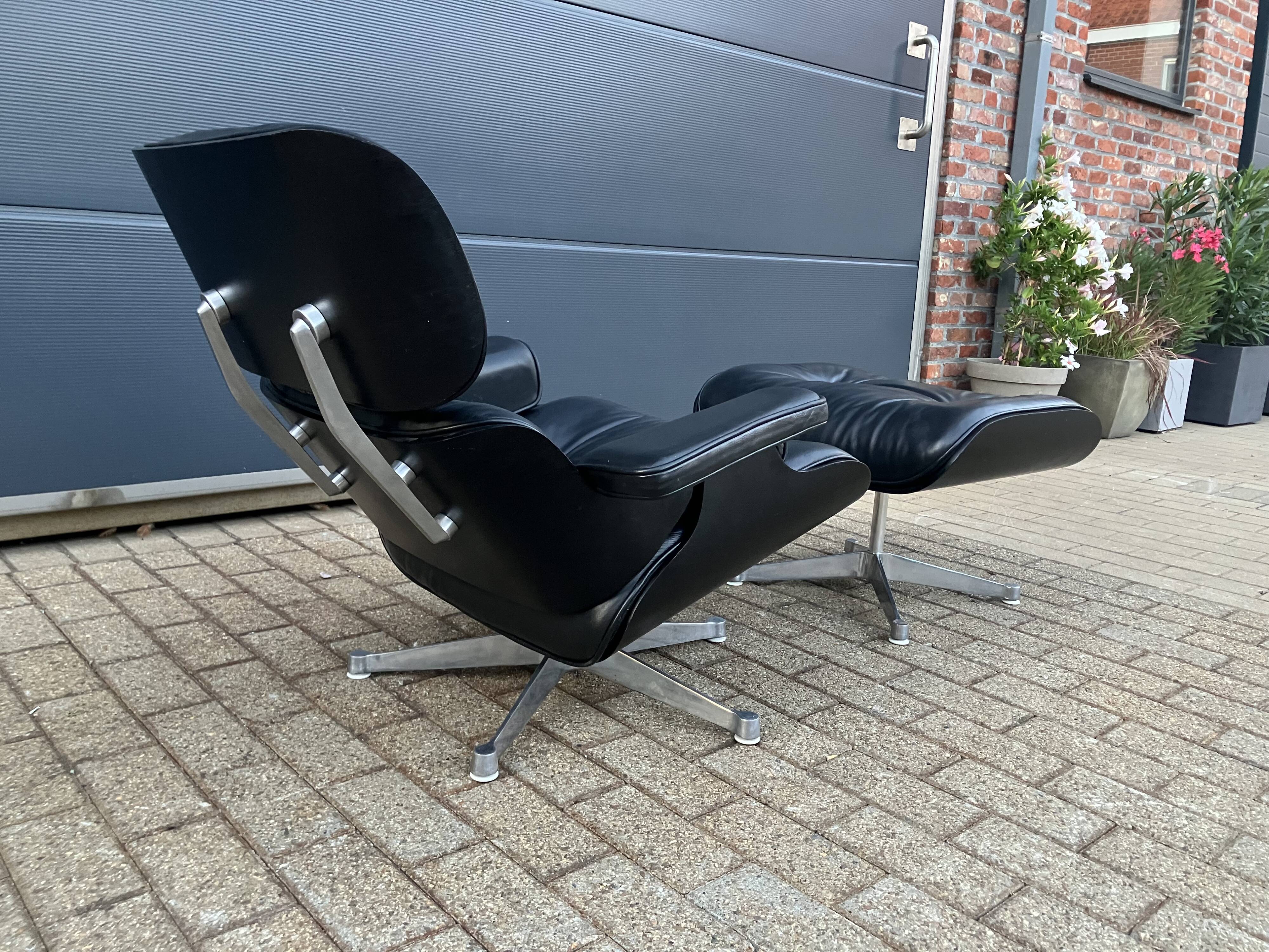 Vitra Eames lounge chair met Ottoman. Jaren 70. In Topstaat!