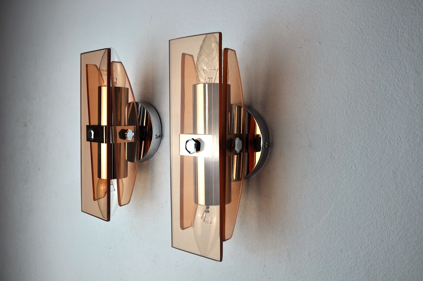 Pair of Veca wall lamps in pink Murano glass Italy 1970