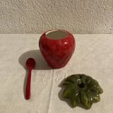 Strawberry-shaped jam slip