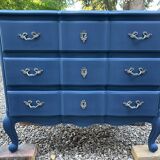 Crossbow chest of drawers