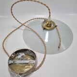Opaline suspension