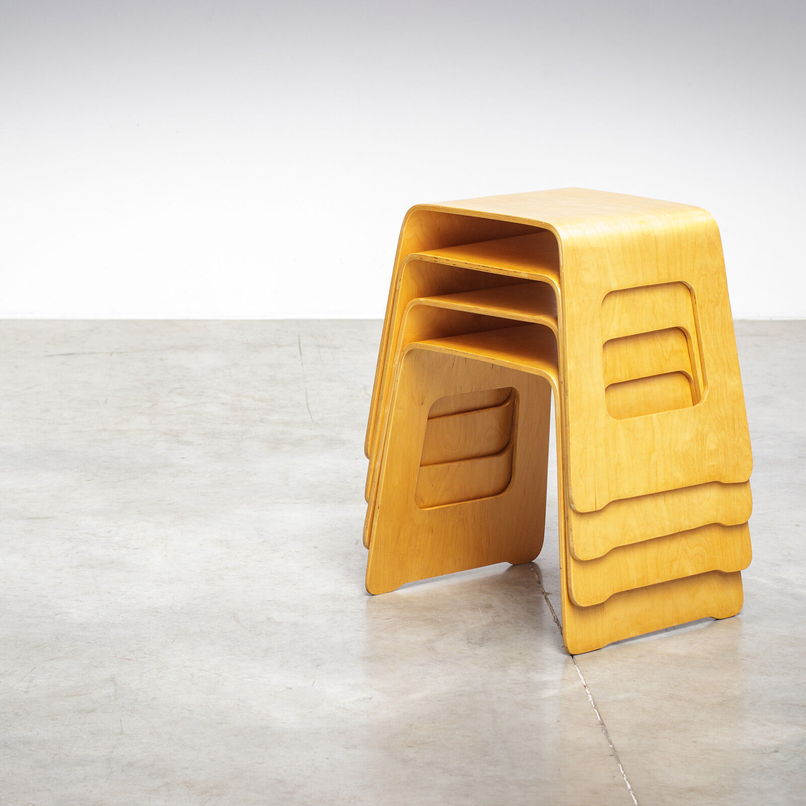 Stool "Benjamin" by Lisa Noringer