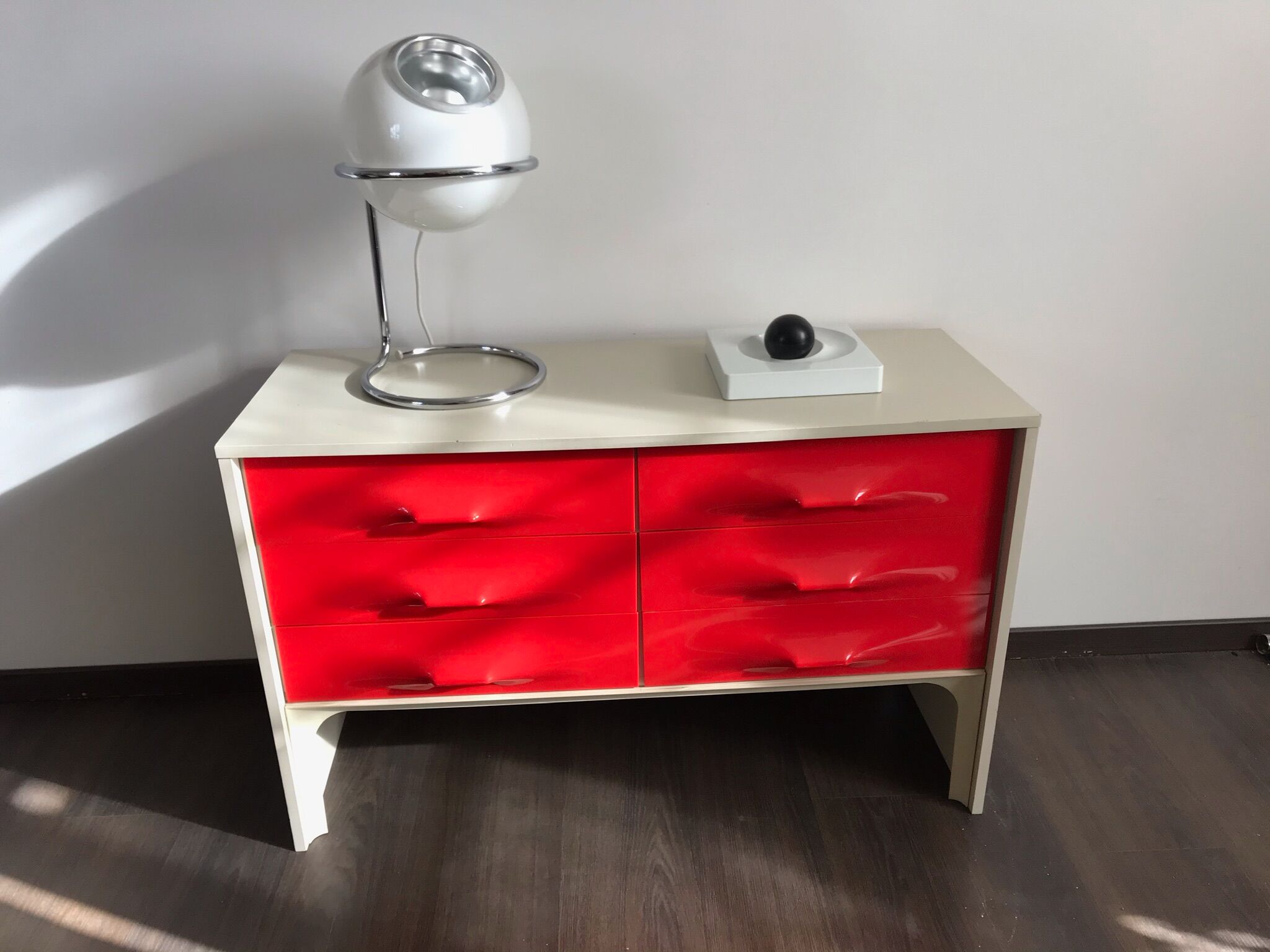 Commode DF2000 de Raymond Loewy design années 70