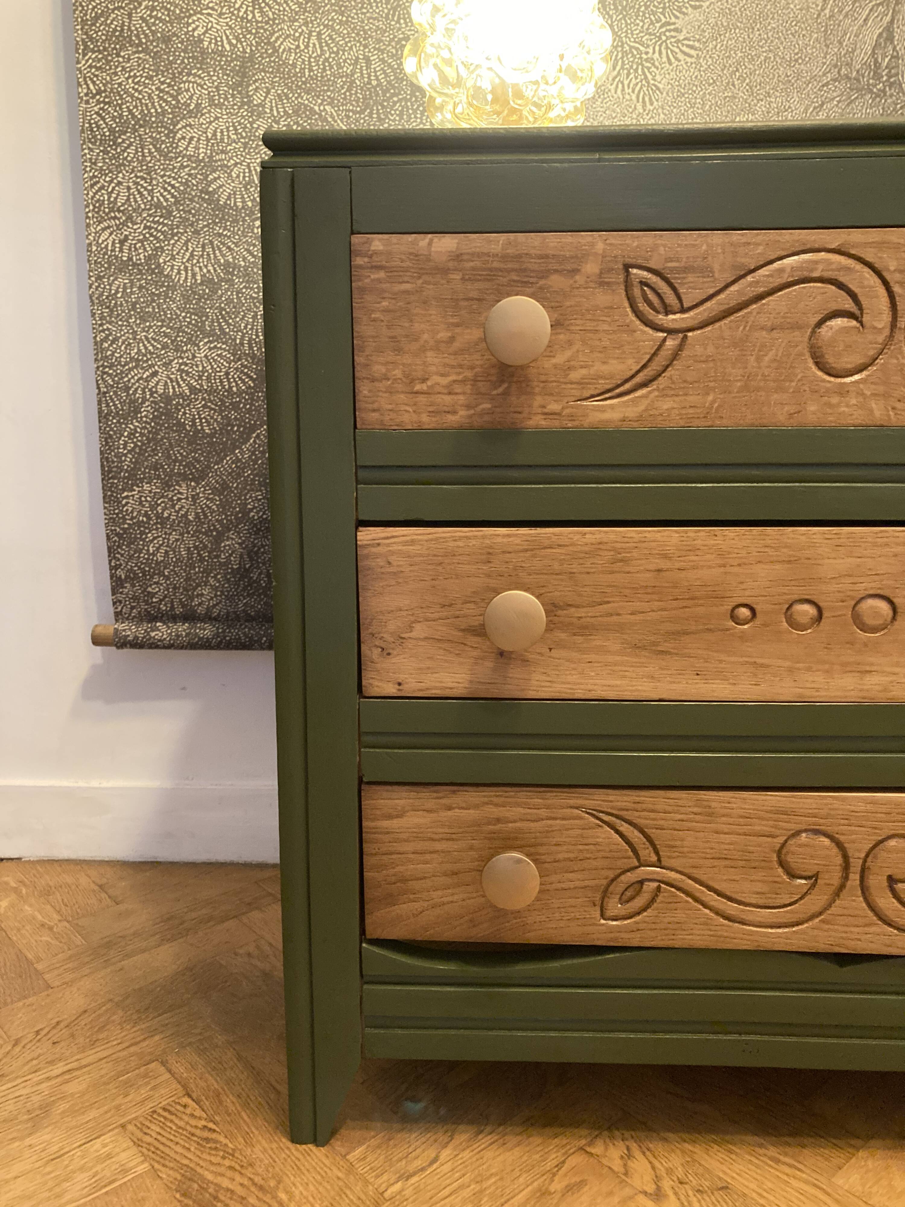 Art Deco chest of drawers