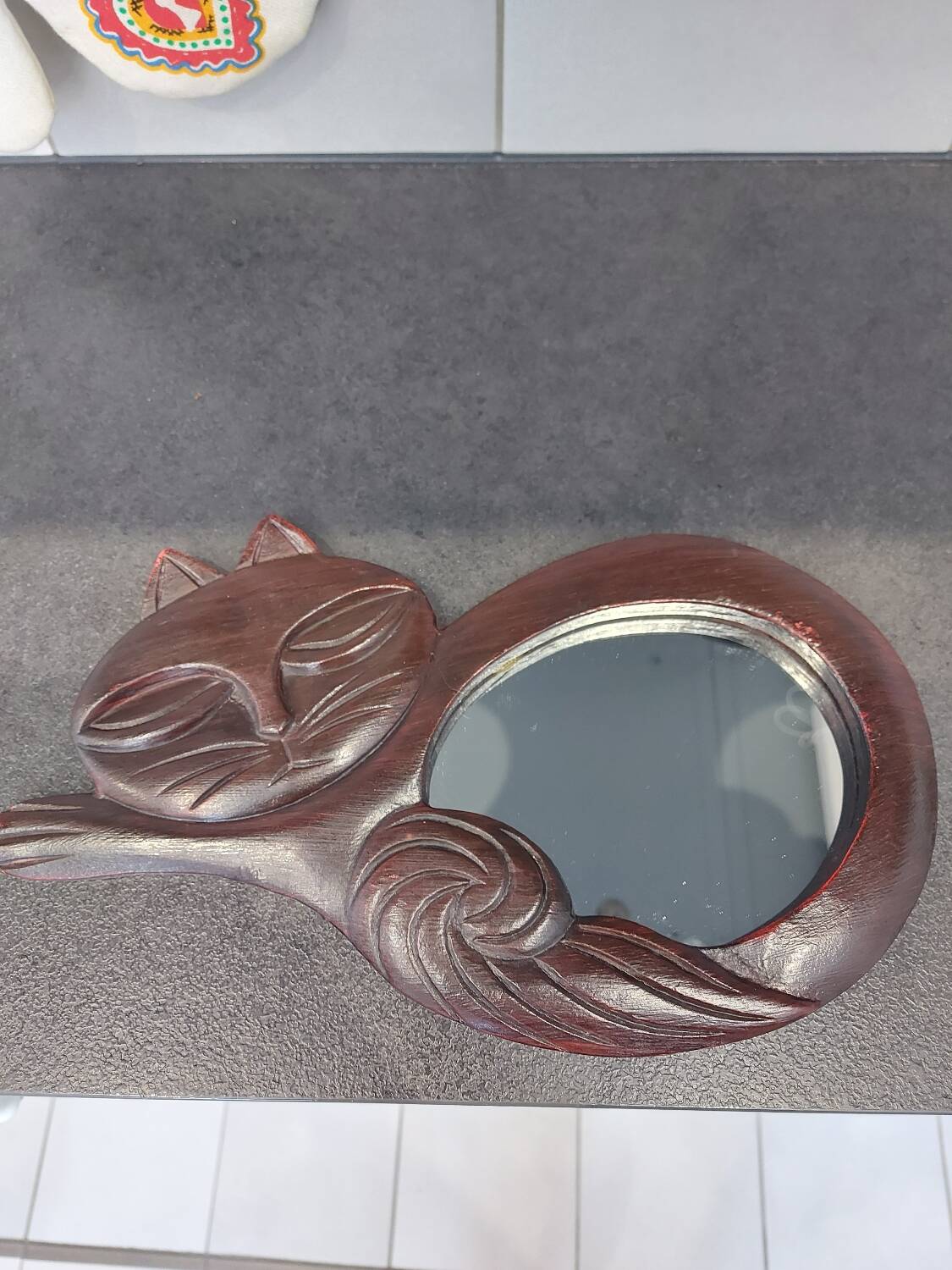 Vintage cat mirror