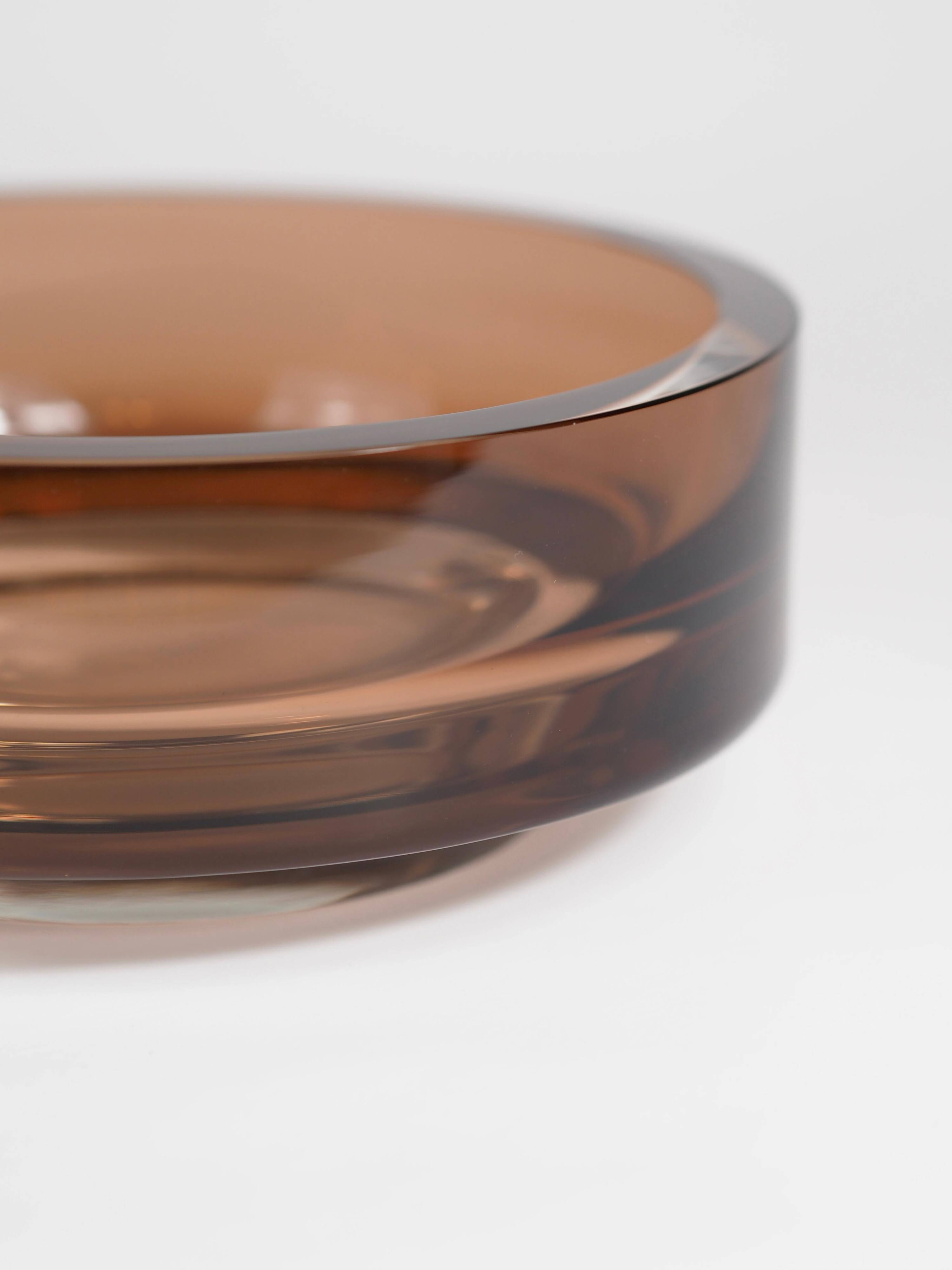 Rare bol en verre d'art moderne du milieu du siècle par Kaj Franck pour Nuutajärvi Notsjö