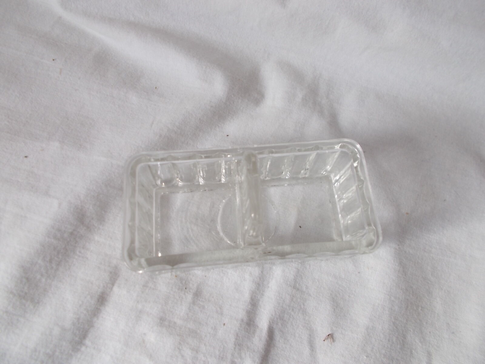 Salt pepper trays round molded glass