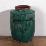 Ancient Chinese vase with plant details (c.1820) #11