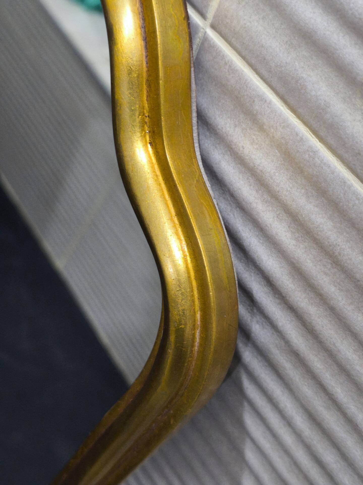 Narrow vintage wall mirror in gilded wood – Louis XV style – 102 cm