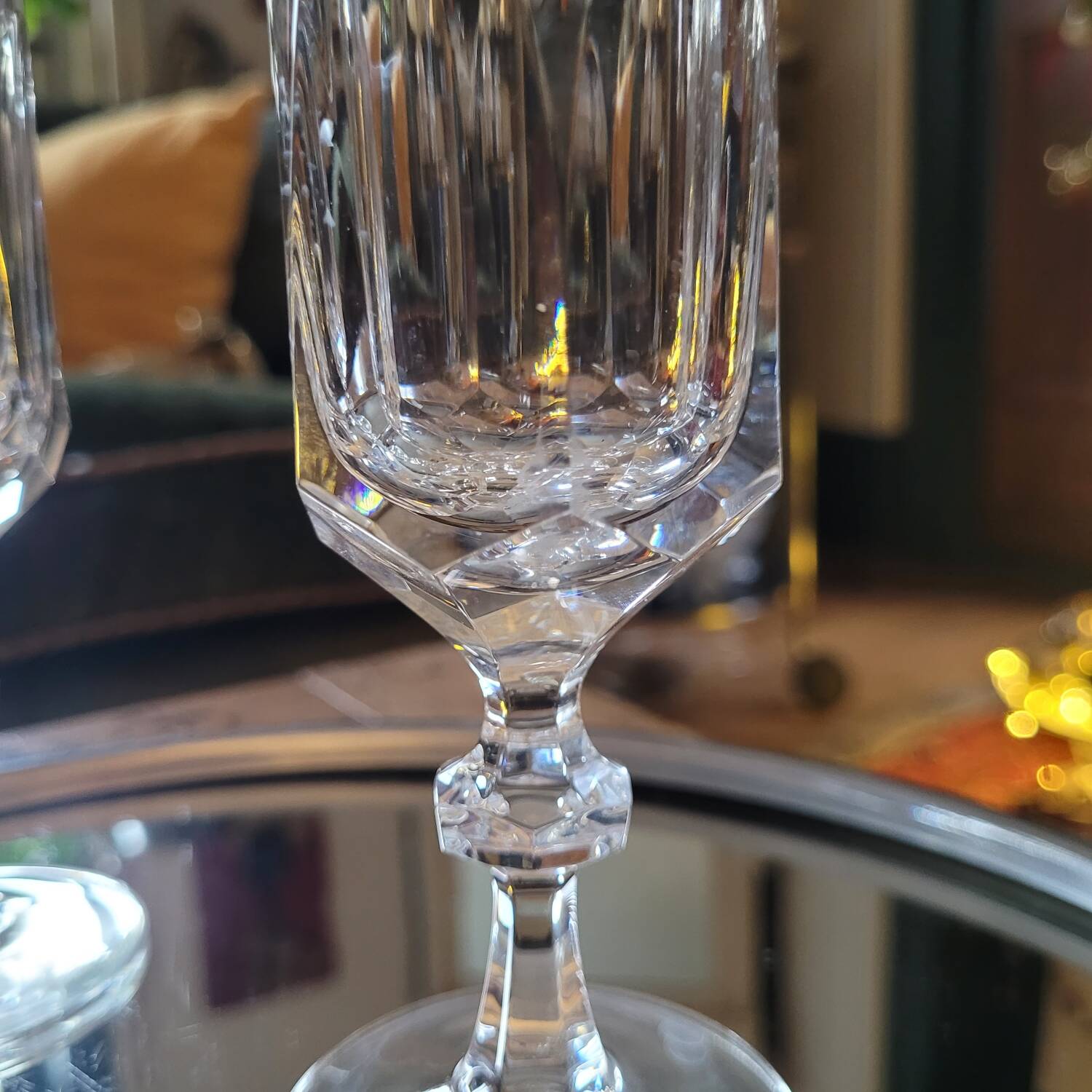 Two thick crystal flutes in the Baccarat style. 1960s. Two flutes in thick crystal.