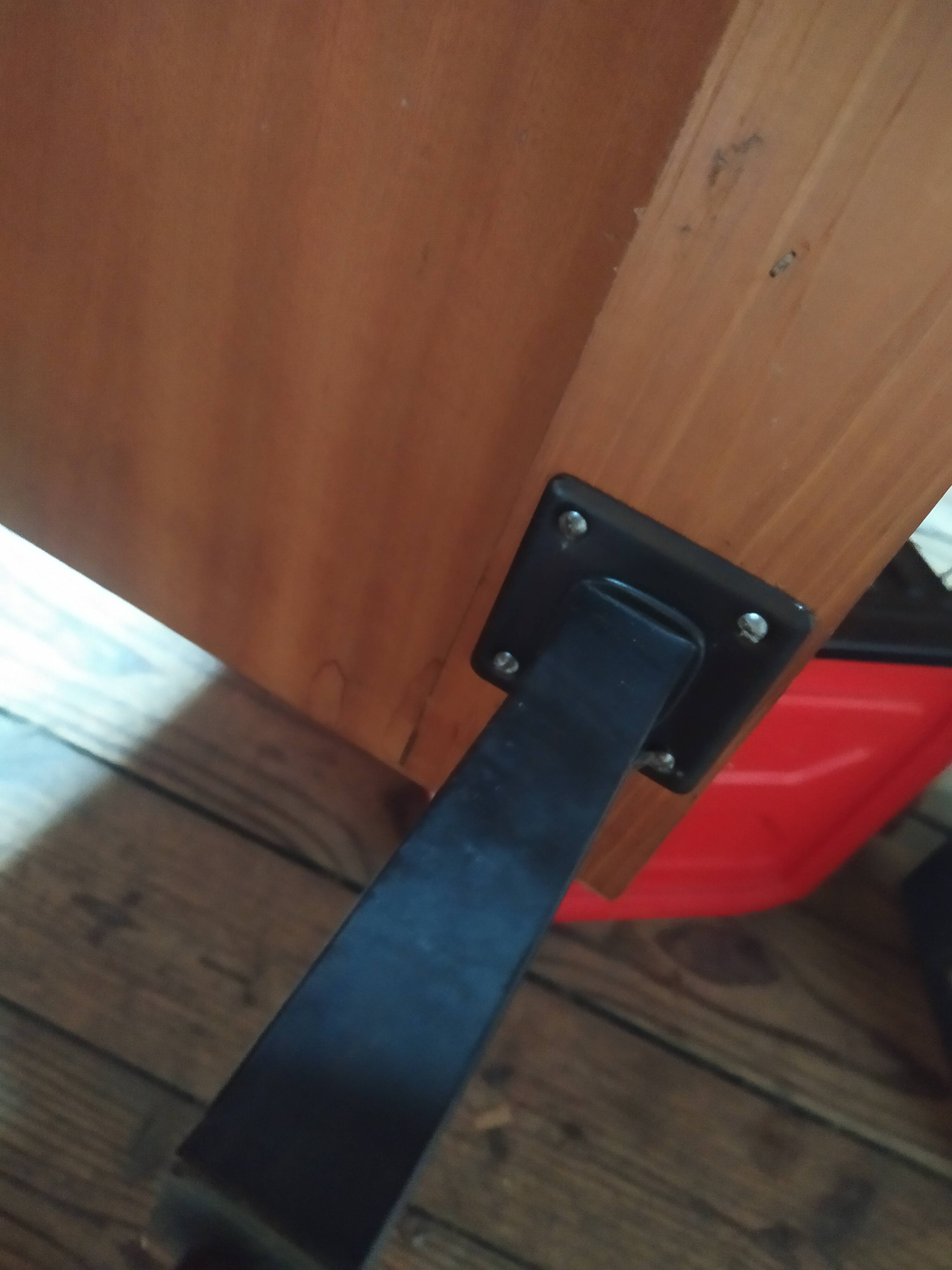 Sliding door cabinet