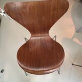 Set of two Franz Hensen series 7 (3107) Arne Jacobsen vintage chairs.