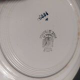 Pair of Saint Amand 20th century earthenware dinner plates