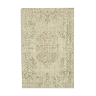 Hand-knotted rustic turkish beige rug 198 cm x 307 cm