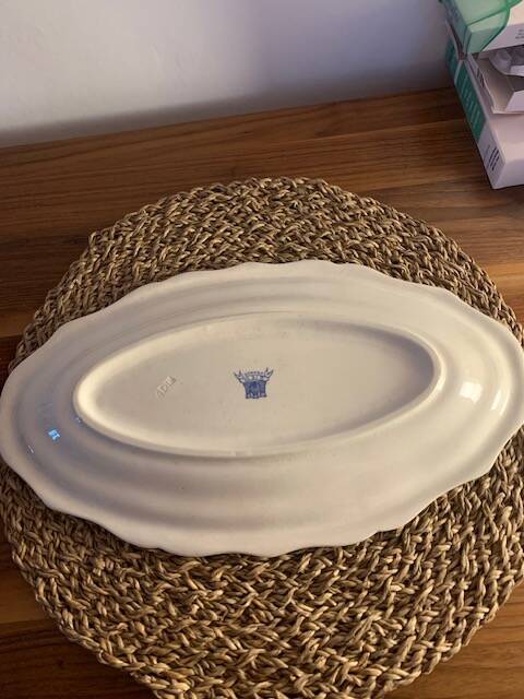 Antique oval dish in Gien earthenware